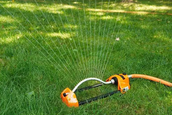 Dramm Green 15004 ColorStorm Oscillating Sprinkler 2 Best Oscillating Sprinklers
