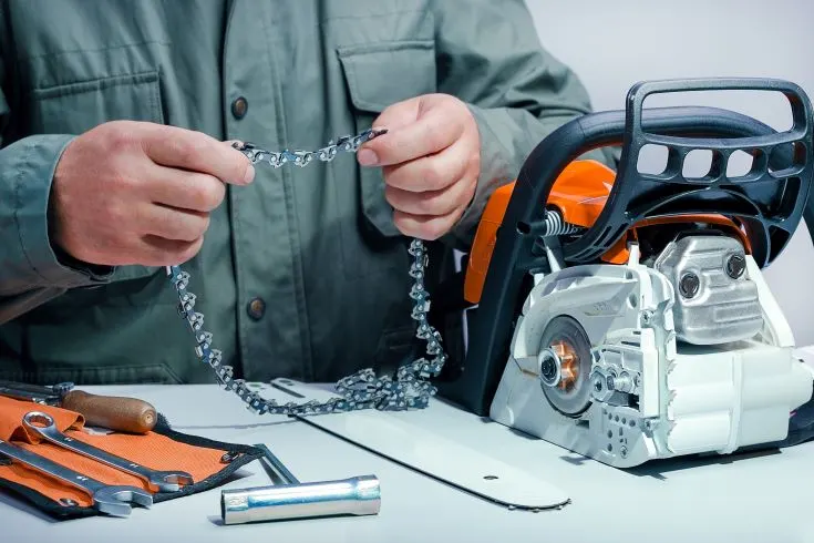 How to Shorten a Chainsaw Chain 1