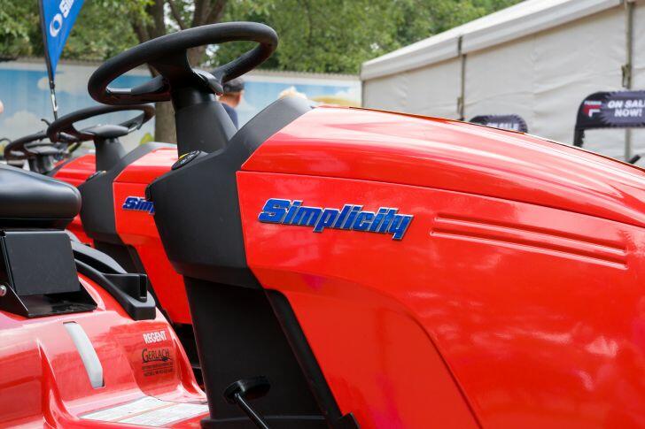 Simplicity zero turn mower problems